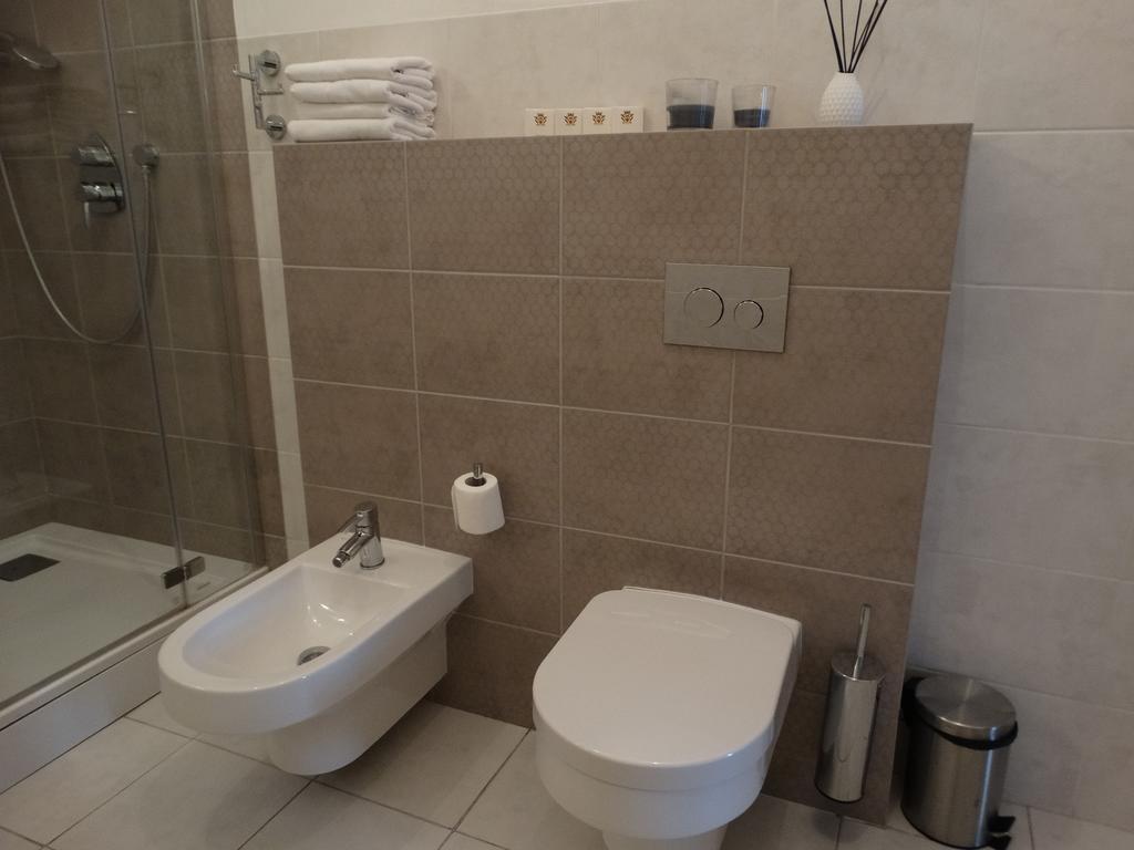 Hotel W Starej Kamienicy Gniezno Esterno foto