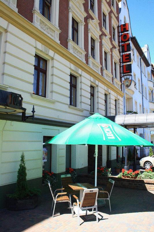 Hotel W Starej Kamienicy Gniezno Esterno foto