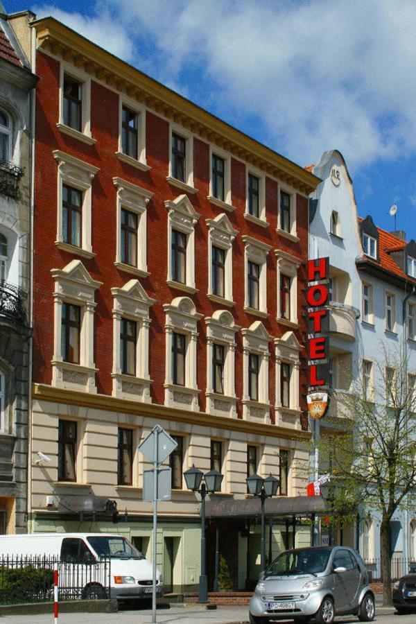 Hotel W Starej Kamienicy Gniezno Esterno foto