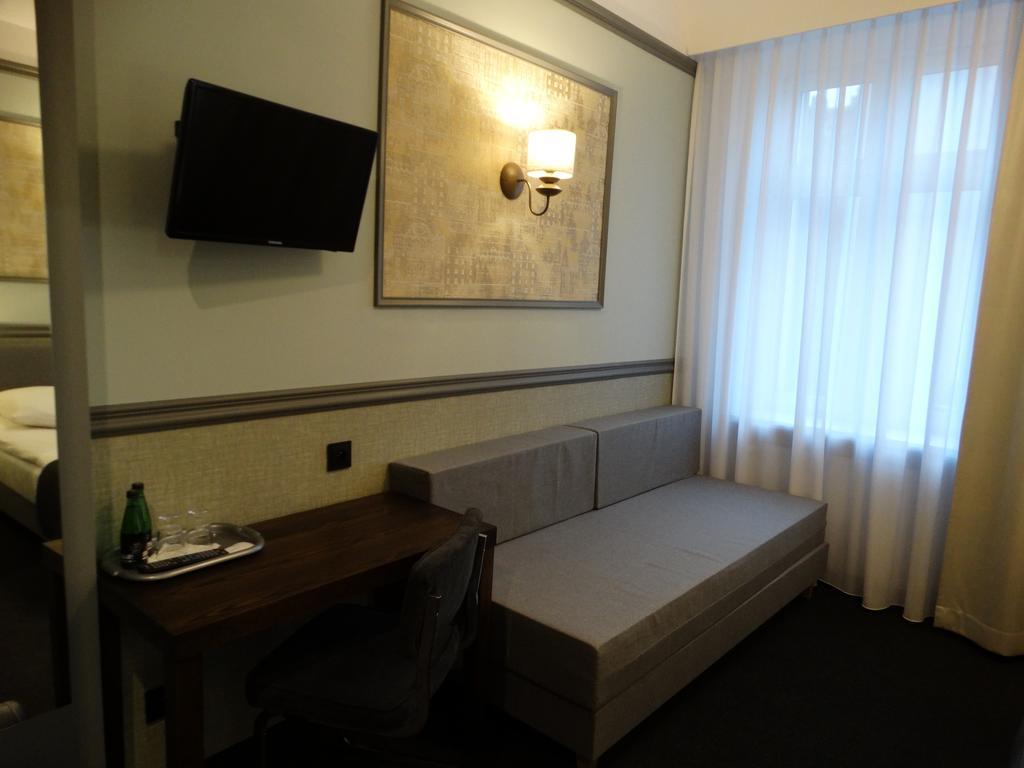 Hotel W Starej Kamienicy Gniezno Esterno foto
