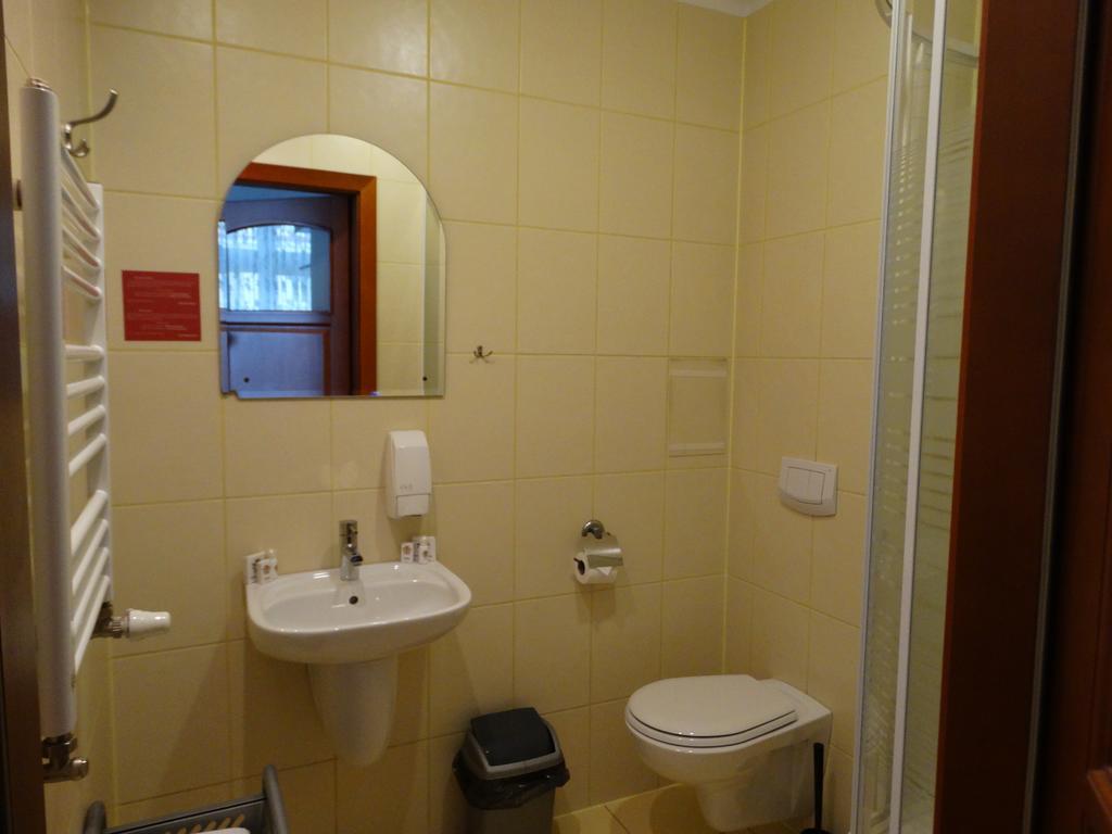 Hotel W Starej Kamienicy Gniezno Esterno foto