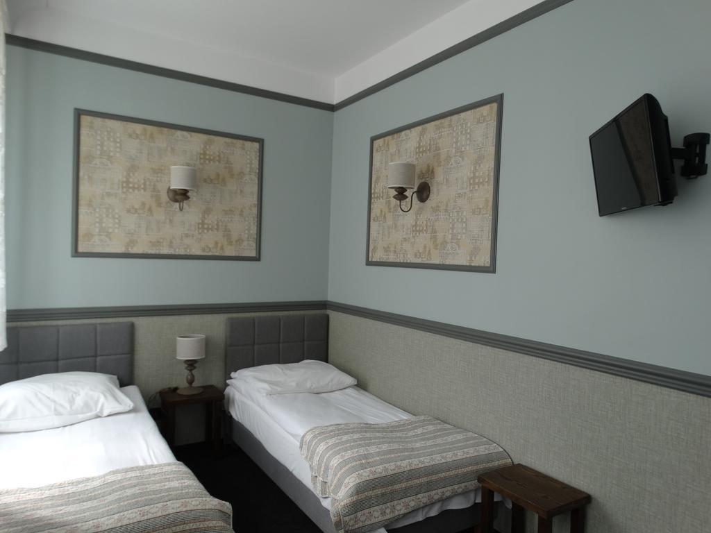 Hotel W Starej Kamienicy Gniezno Esterno foto